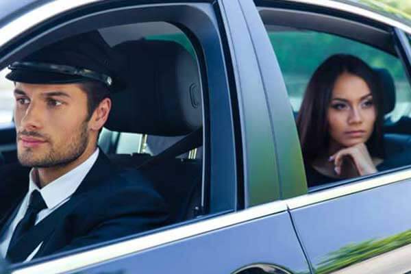 Delacombe Chauffeur Car Service